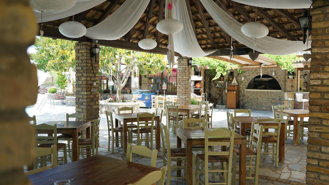 Spiti Nikos Aparthotel Danília Kültér fotó