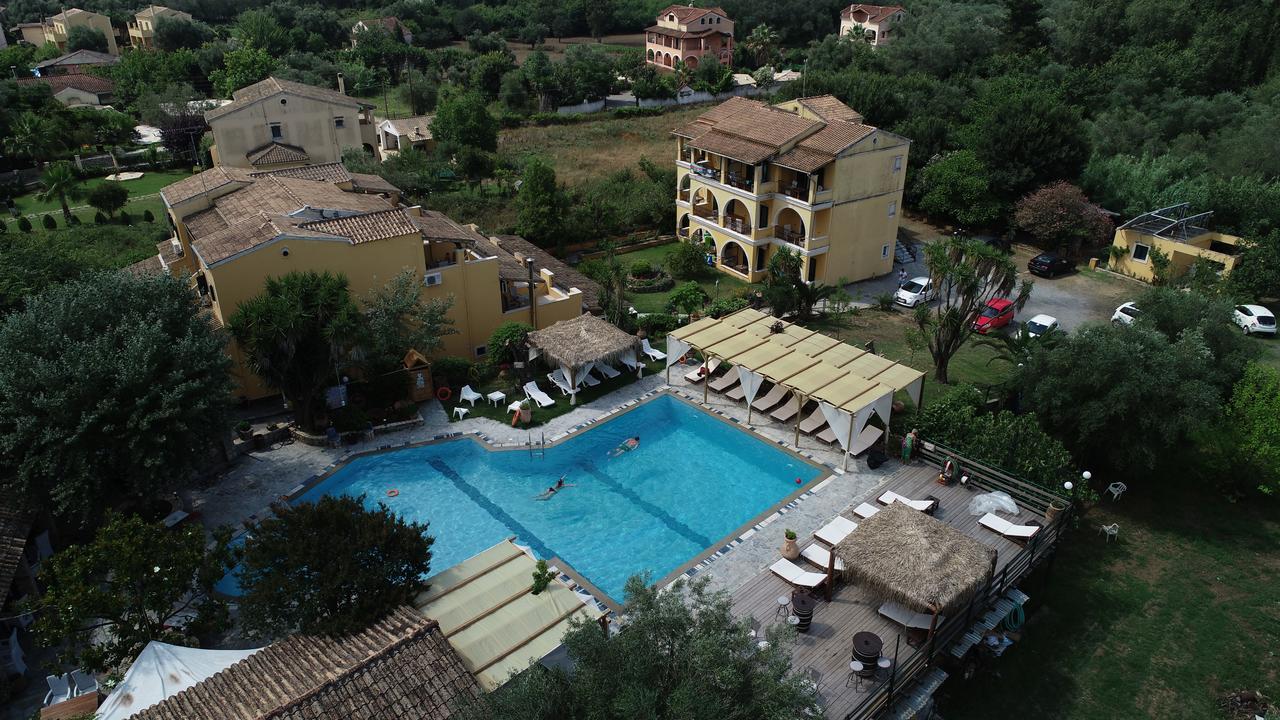 Spiti Nikos Aparthotel Danília Kültér fotó